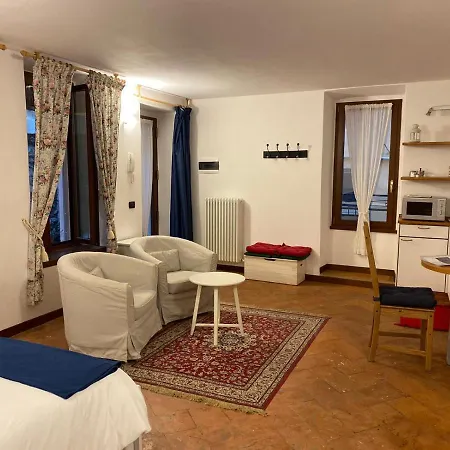 35m² Appartement, Met 1 Privé Badkamer In * Bellagio
